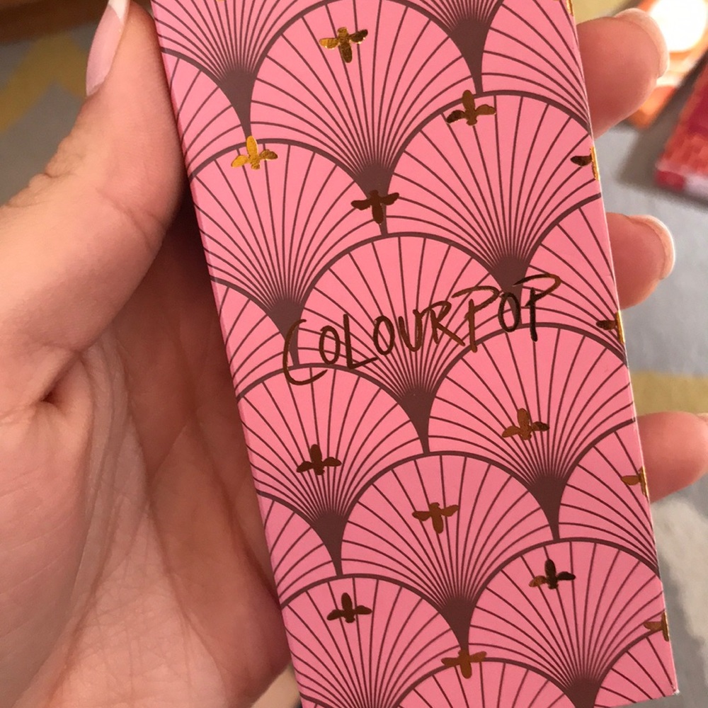 BRAND NEW 3 pack Lipstick NEVER USED IN ORIGINAL